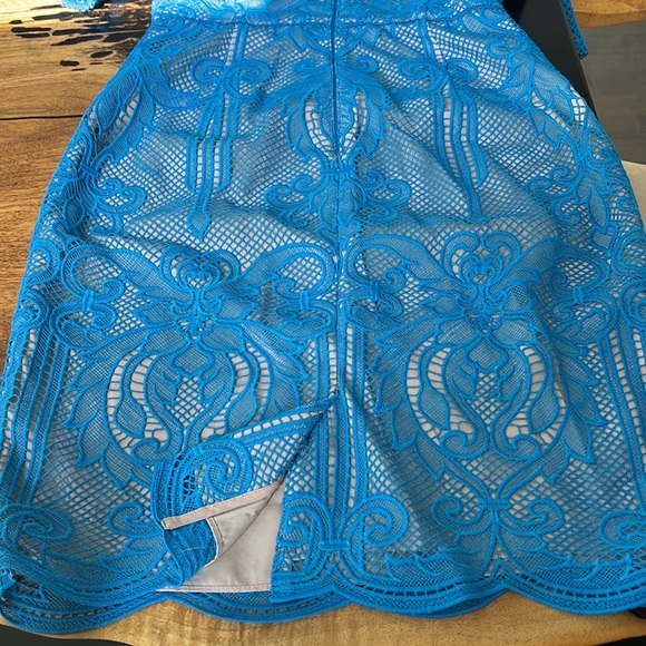 REISS Blue Zola Lace Fitted Dress, size 10 - Picture 8 of 16